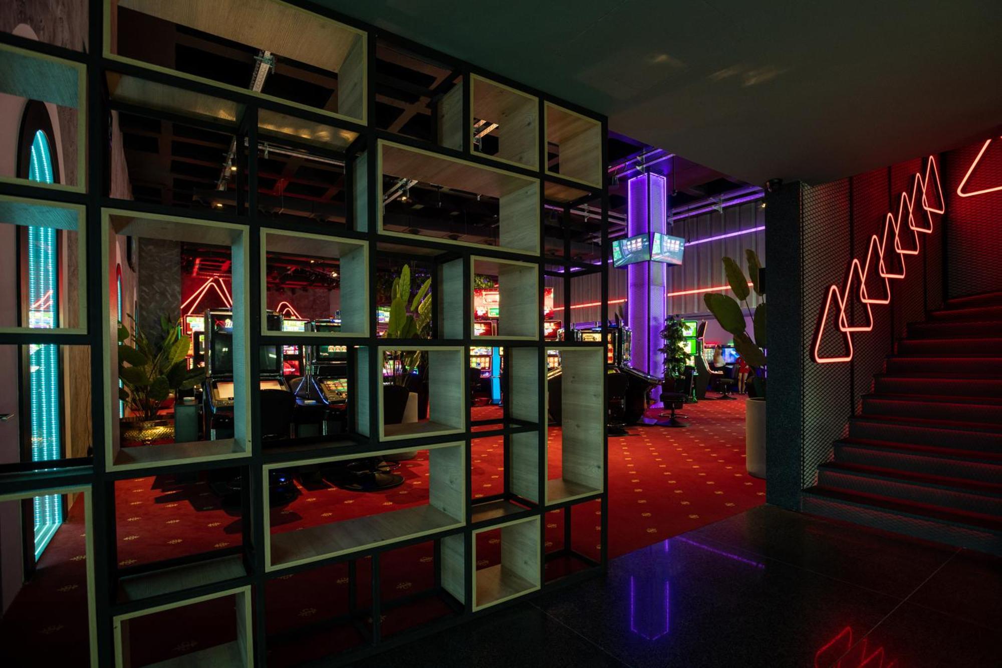 Bet25 Hotel บาทูมิ ภายนอก รูปภาพ